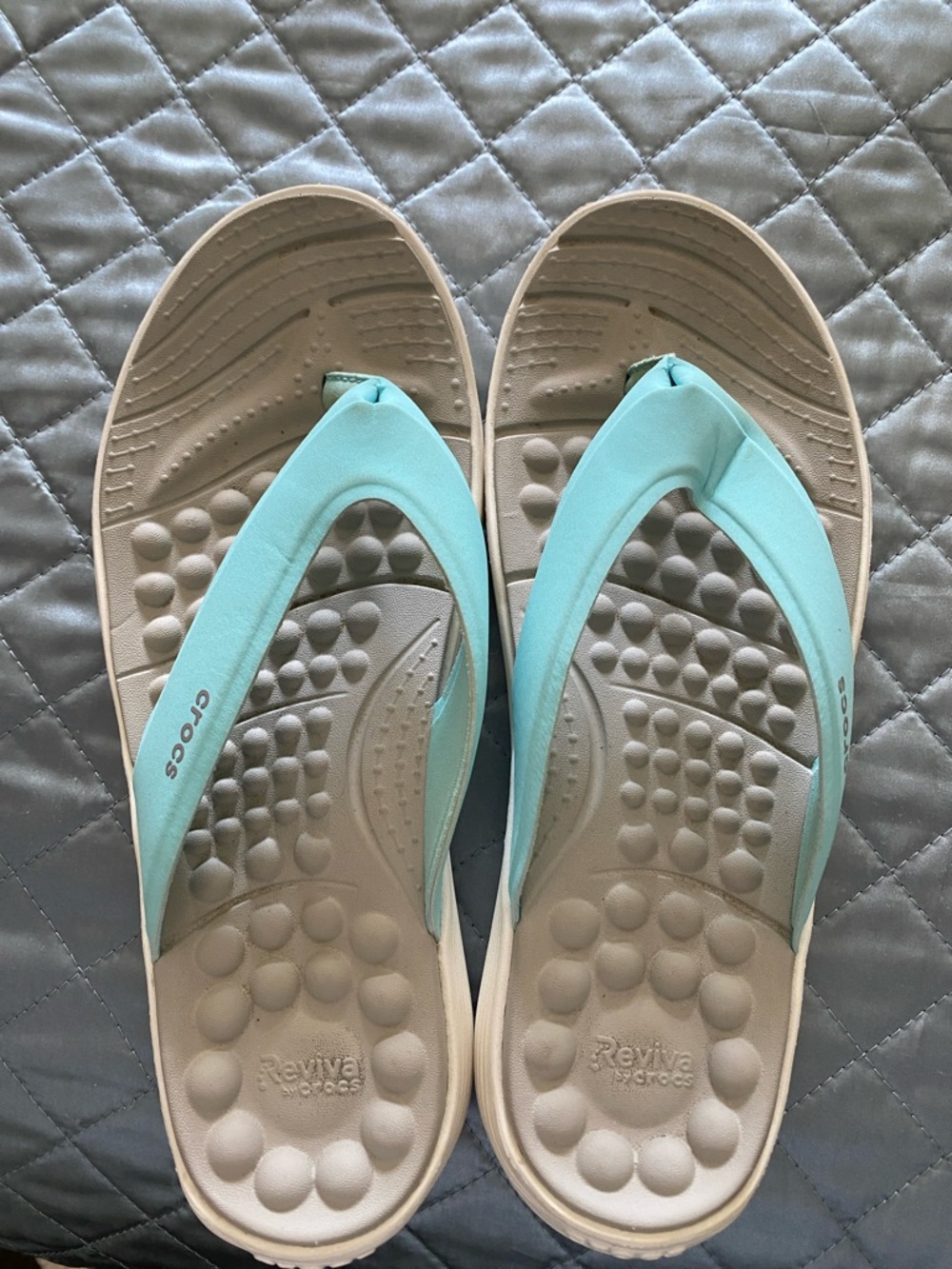 CROCS Women’s Mint Green Reviva Flip Sandals